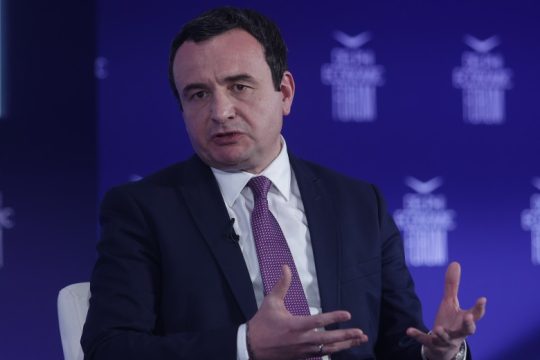 Αναγνώριση και ένταξη σε ΝΑΤΟ και Ε.Ε. ζήτησε ο πρωθυπουργός του Κοσόβου