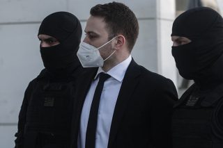 Ο Μπάμπης είχε κακοποιητική συμπεριφορά και στο παιδί