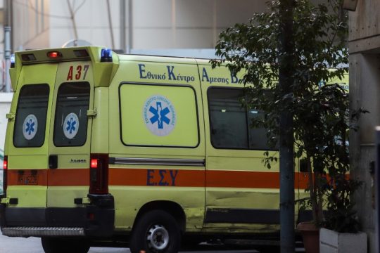 Ηράκλειο: Στο νοσοκομείο αγοράκι που έπεσε από ύψος τριών μέτρων