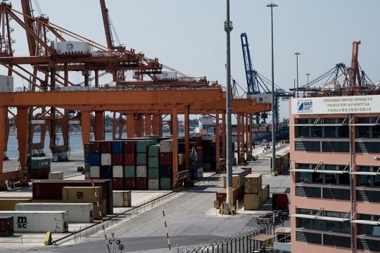 «Βράζουν» οι προβλήτες
