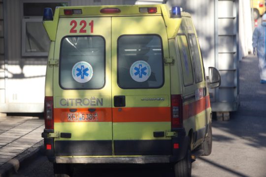 ΕΟΔΥ: 69 νέοι θάνατοι, 356 διασωληνώσεις και 15.690 κρούσματα