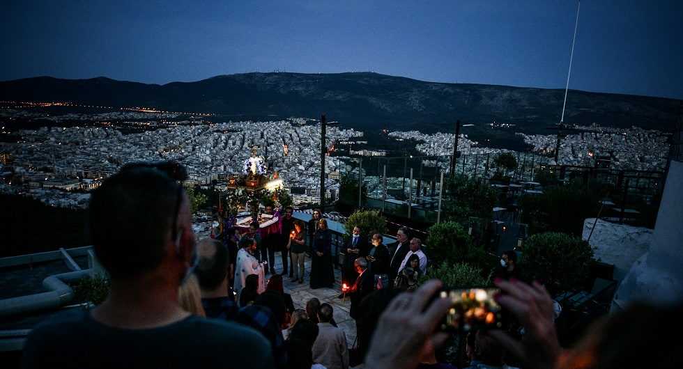 Οπωσδήποτε με τις γιορτές και την άνοιξη