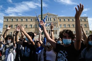 Οι φοιτητές, η ακρίβεια, η κυβέρνηση