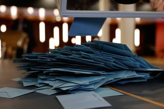 Καθορίζει νικητή στον δεύτερο γύρο ο Μελανσόν