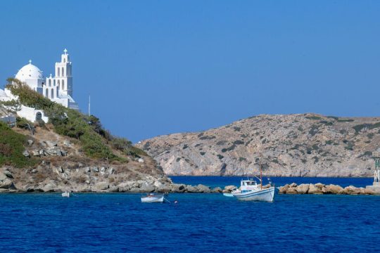 Το πικρό νερό των κερδοσκόπων στρατηγικών επενδυτών στην Ιο