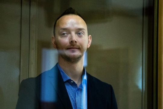 Αντιμέτωπος με 20 χρόνια φυλάκιση Ρώσος δημοσιογράφος ύποπτος για «εσχάτη προδοσία»
