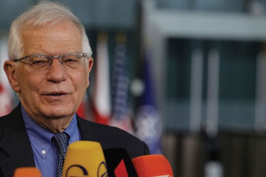 «Στο τραπέζι το εμπάργκο αερίου και πετρελαίου»