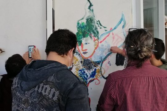 Με «Χρώματα Ελπίδας» ζωγράφισαν μαθητές στο Κερατσίνι για την παγκόσμια ημέρα Ρομά