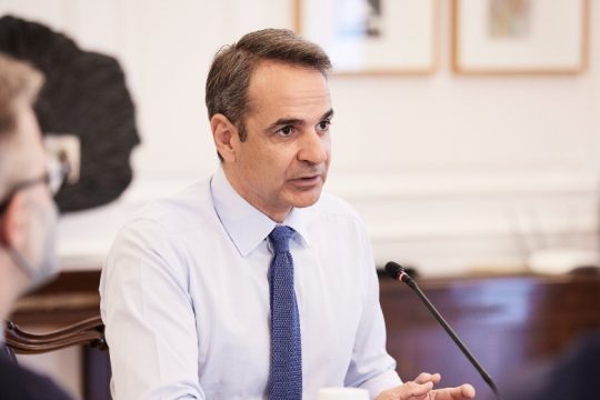 Υπόσχεται μέτρα για την ενέργεια από Ιούνιο, αν δεν αποφασίσει η Ε.Ε. τον Μάιο