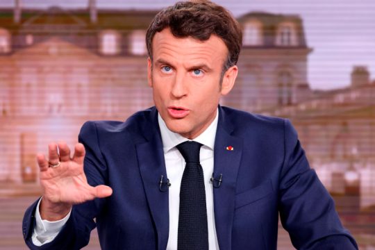Με κεντροδεξιά συμμαχία εξασφαλίζει πλειοψηφία ο Μακρόν στις βουλευτικές