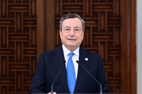 Ο Ντράγκι ζητά πλαφόν στην τιμή του ρωσικού φυσικού αερίου