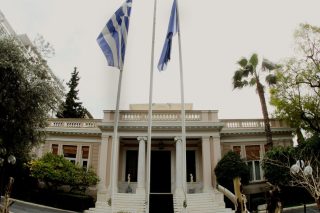 Έρευνα Prorata: Ο φόβος για την επιβίωση βουλιάζει την κυβέρνηση