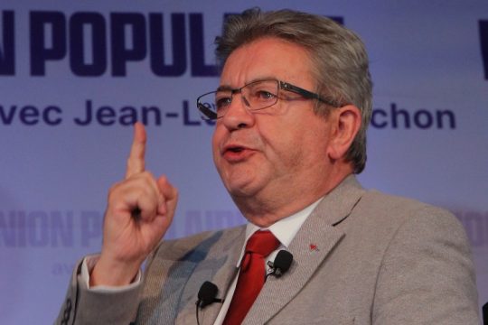 Κάλεσμα Μελανσόν στους Γάλλους για τον πρωθυπουργικό θώκο