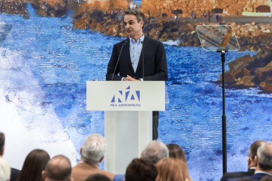 Υποσχέθηκε ξανά μείωση στους λογαριασμούς