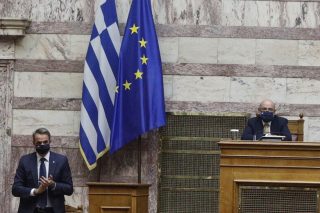 Ακάλυπτος ο πρωθυπουργός
