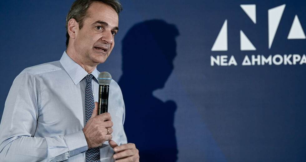 Η απαράδεκτη εξομοίωση από Μητσοτάκη κι η οργή του ΣΥΡΙΖΑ