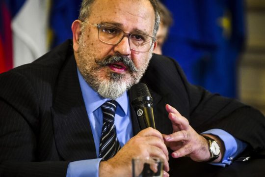 Ανεξήγητη η απομάκρυνση Ξυδάκη από τον «105,5 Στο Κόκκινο»