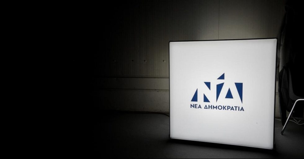 Για την πτωτική τάση της κυβέρνησης