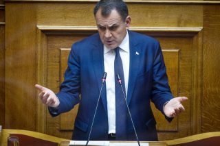 Ο Νίκος Παναγιωτόπουλος διαβεβαιώνει ότι η Ελλάδα δεν θα στείλει όπλα στην Ουκρανία