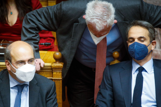 «Χτύπησε ταβάνι» η αντιπαράθεση για τον ΟΑΕΔ στη Βουλή