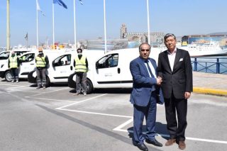 ΟΛΠ: Πέντε νέα οχήματα προσέφερε στον Δήμο Περάματος