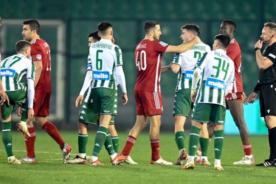 Ολυμπιακός με τριπλό στόχο