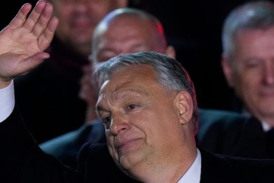Στρίβειν δια του… πολέμου για την Ουγγαρία και τις ευρωπαϊκές κυρώσεις