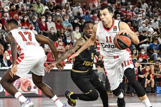 Ένα βήμα από το Βελιγράδι…