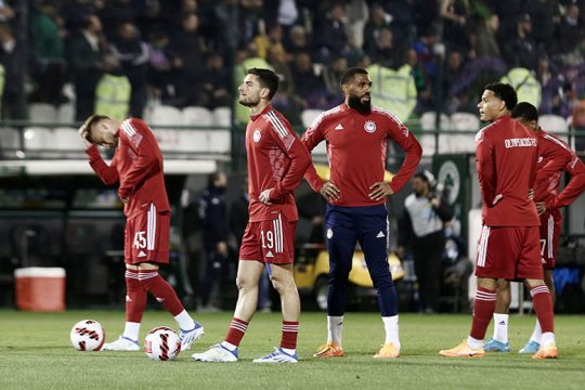 «Να κλείσουμε τη χρονιά αγαπημένοι»