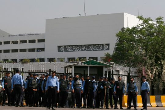 Το κοινοβούλιο του Πακιστάν εξέλεξε νέο πρωθυπουργό