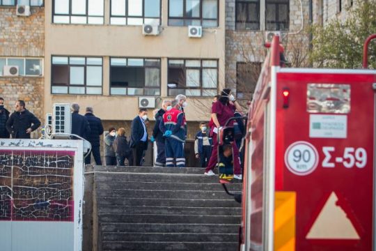 Πολλά ερωτήματα για την τραγωδία στο «Παπανικολάου»