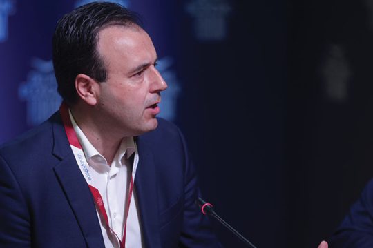 Παγώνουν δημοτικά έργα λόγω μεγάλων ανατιμήσεων