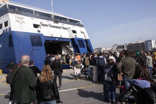 Η έξοδος των εκδρομέων του Πάσχα και τα συγκρίσιμα μεγέθη