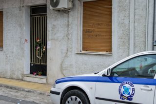 Μακριά από τους τηλεοπτικούς φακούς και τον Νόμο του Λιντς