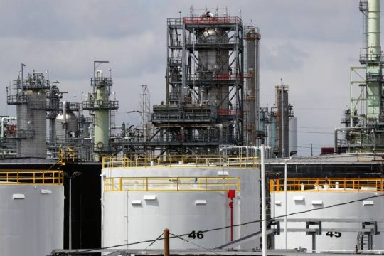 Προωθούν εμπάργκο στο ρωσικό πετρέλαιο, εντείνουν την παράδοση όπλων στην Ουκρανία