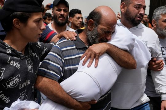 Θρήνος και οργή στον Λίβανο για τον θάνατο προσφύγων στο νέο ναυάγιο