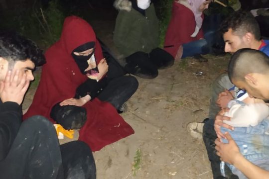 Τους έψαχναν στον Έβρο, τους κρατούσαν στο Νέο Χειμώνιο