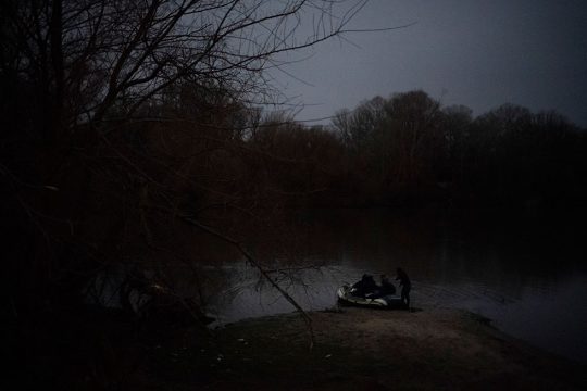 Ερωτήματα για τη νεκρή πρόσφυγα στον Εβρο