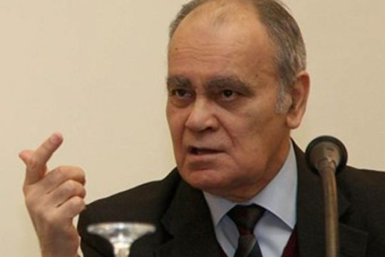 Κωνσταντίνος Μητσοτάκης ιδρύει, Κυριάκος Μητσοτάκης καταργεί
