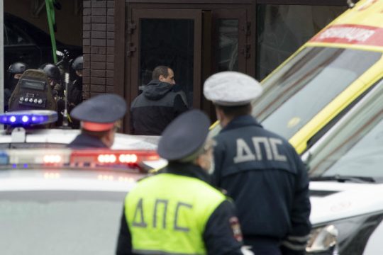 Φρίκη με ιερέα στη Ρωσία που αποκεφάλισε τη σύζυγό του μπροστά στην 8χρονη κόρη τους