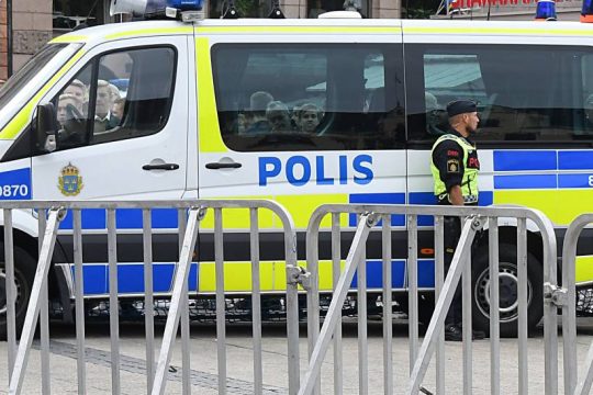 Επεισοδιακή αντιδιαδήλωση σε συγκέντρωση ακροδεξιών στη Σουηδία