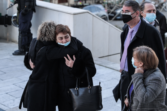 «Οι γονείς είναι ηθικοί αυτουργοί στη δολοφονία της κόρης μας και των παιδιών τους»