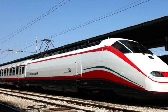 Εκτροχιάζεται η κυβέρνηση για τα μάτια… της ΤΡΑΙΝΟΣΕ