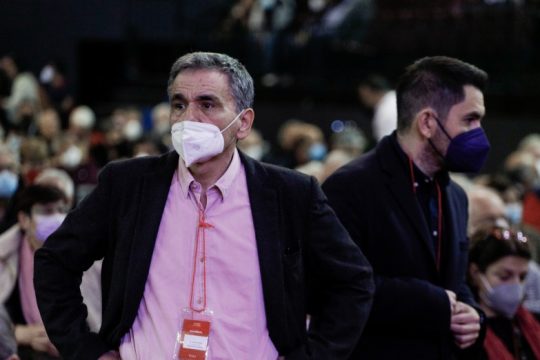 Τοποθετήσεις και αιχμές στελεχών στο συνέδριο του ΣΥΡΙΖΑ