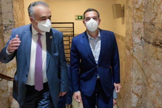 Τροπολογία ΣΥΡΙΖΑ για μη πληρωμή της ρήτρας αναπροσαρμογής μέχρι να αποφανθεί η Δικαιοσύνη