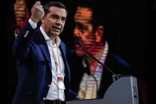Ανεμος αισιοδοξίας στην Κουμουνδούρου μετά το συνέδριο
