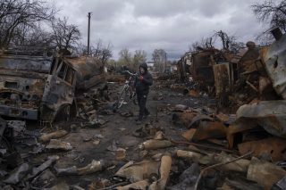 «Πατάει γκάζι» και τρομάζει η ρωσική πολεμική μηχανή