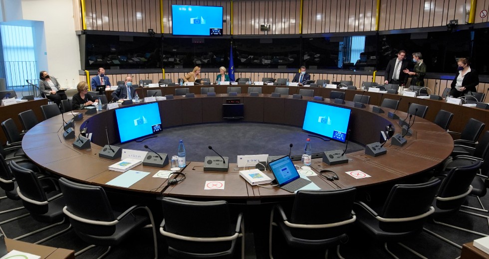 Τι περιλαμβάνει το 5ο πακέτο ευρωπαϊκών κυρώσεων κατά της Ρωσίας