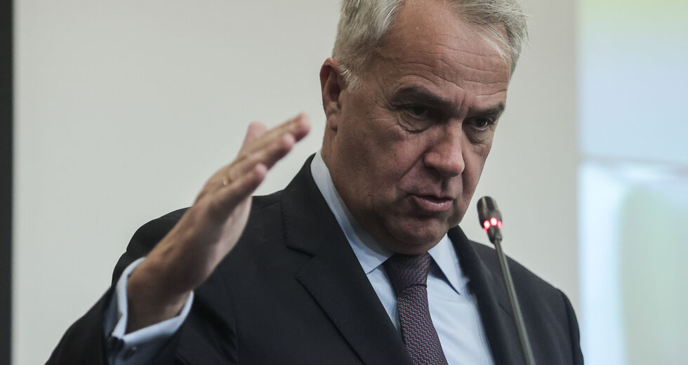 Λοιμοί, σεισμοί και καταποντισμοί προ της κάλπης