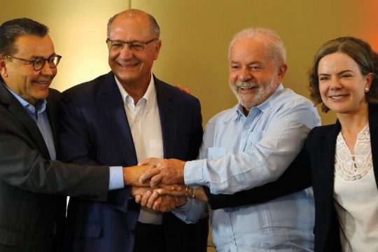 Πολιτικές ζυμώσεις για να μην ξαναβγεί ο Μπολσονάρο